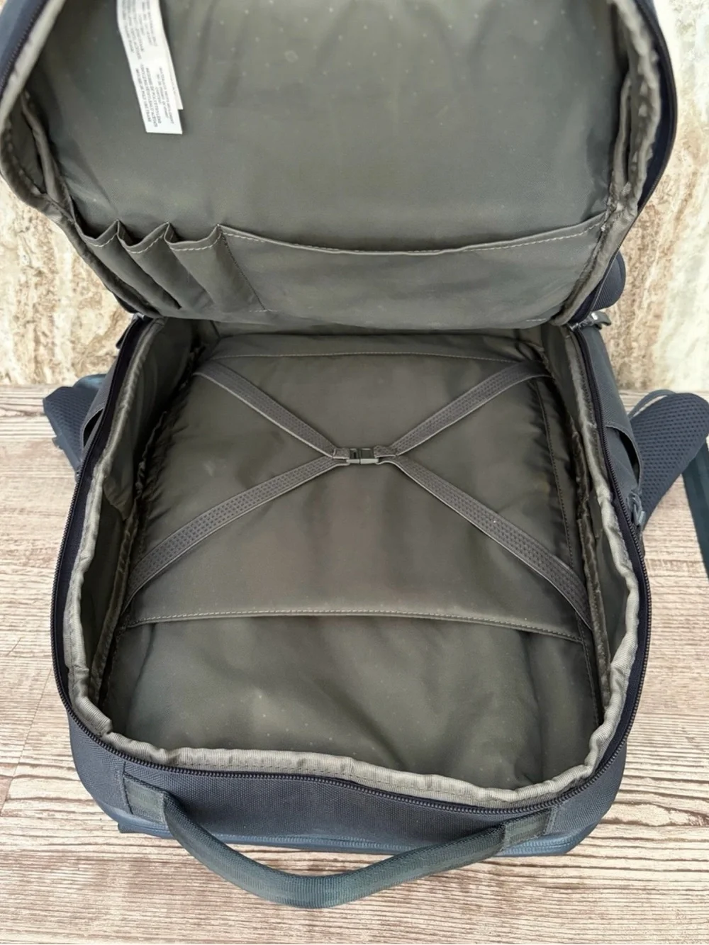 Incase Navy A.R.C Commuter 26L Backpack